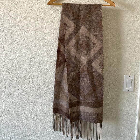Cozy, soft tasseled acrylic/wool scarf in lovely earth tones, 72”X 10” - Picture 2 of 10